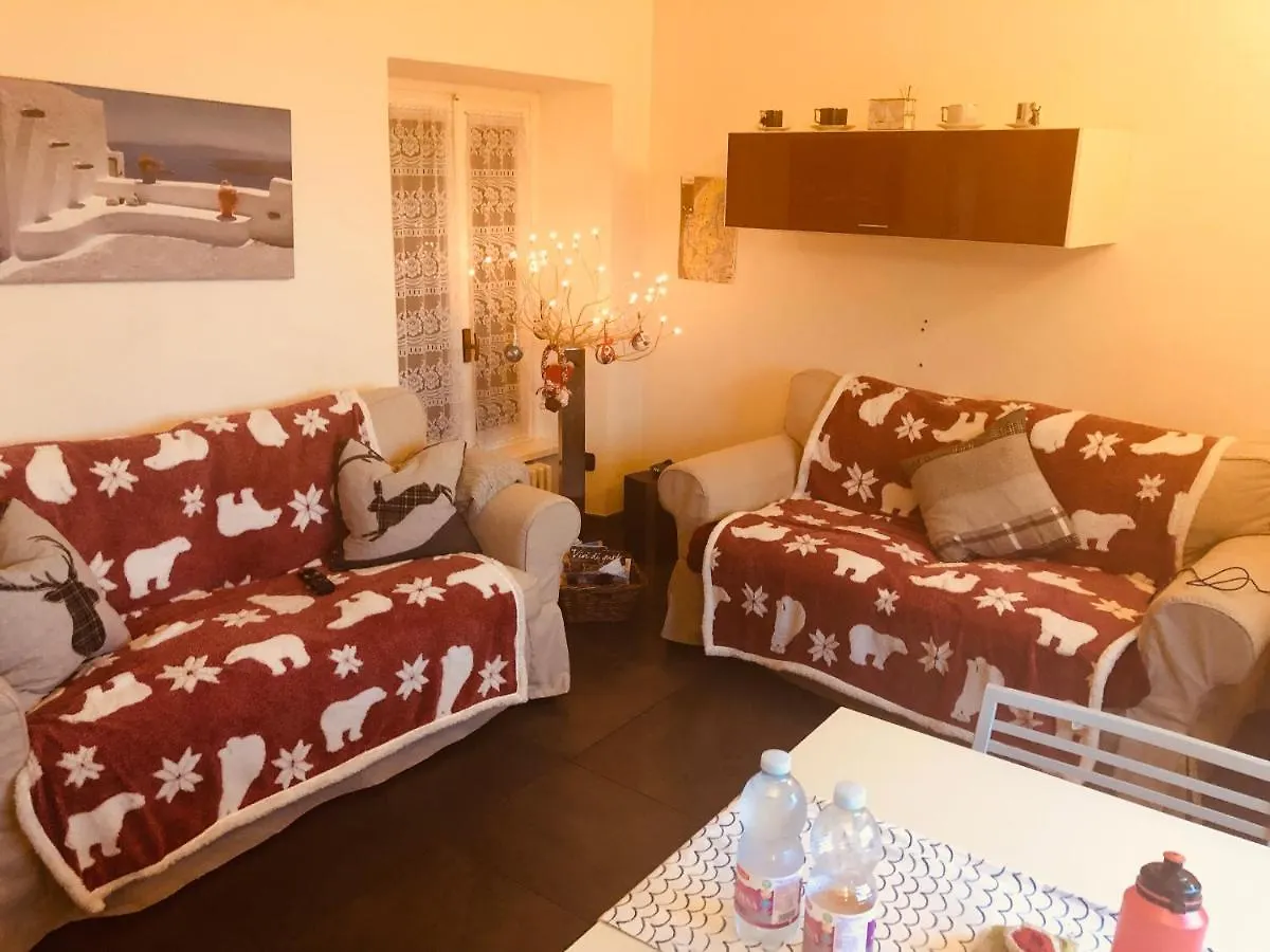 Ficarra Apartments Mezzegra Italia