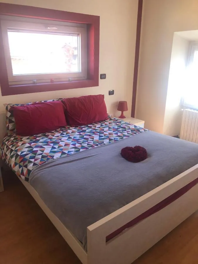 Ficarra Apartments Mezzegra Italia