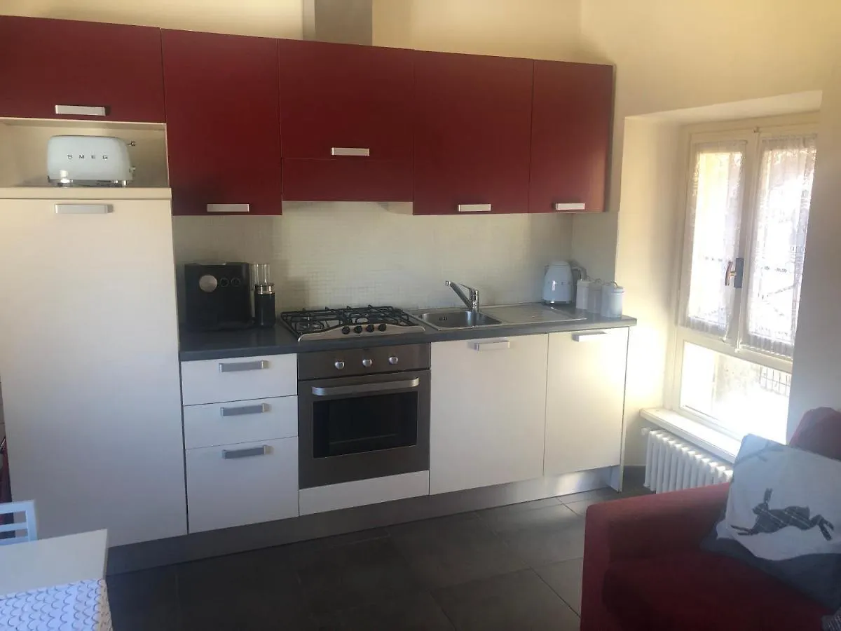 Ficarra Apartments Mezzegra Italia